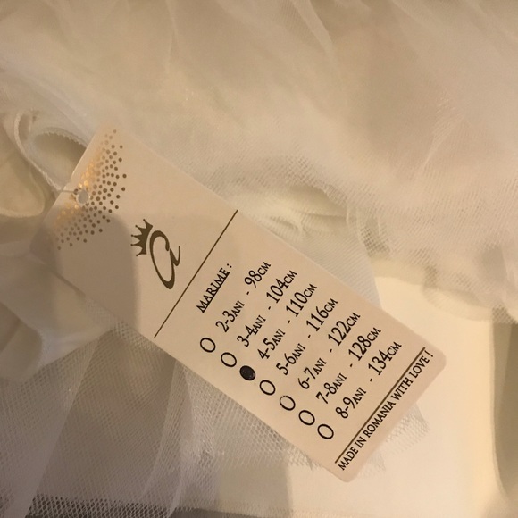 tulle  ivory taffeta and gold lace formal dress - Picture 7 of 8